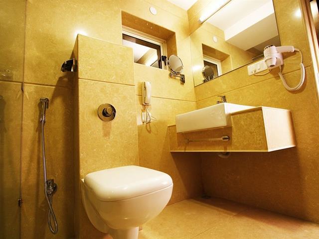 Hotel La Capitol Panaji Buitenkant foto